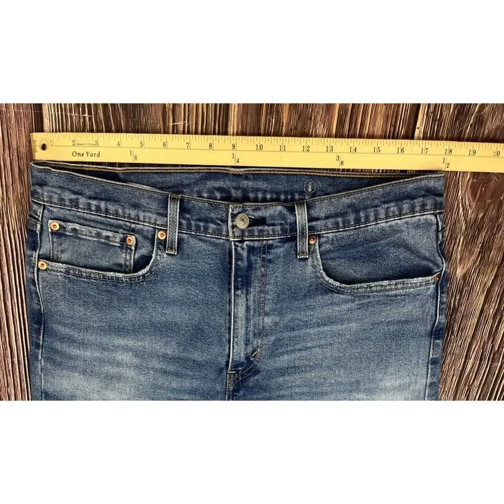 Levis 502 Regular Taper Blue Jeans Mens Size 36x30 (Measures 36x28)